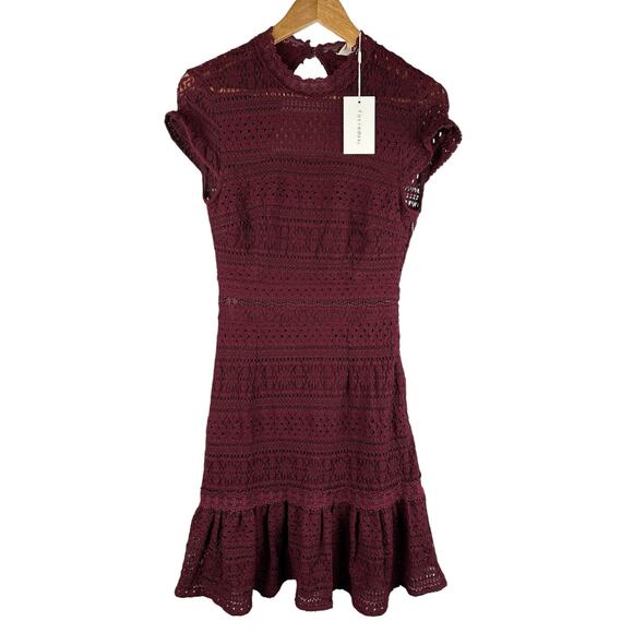 Foxiedox Ellie Lace Open Back Cocktail Dress in Red Wine Size Small - Picture 4 of 10